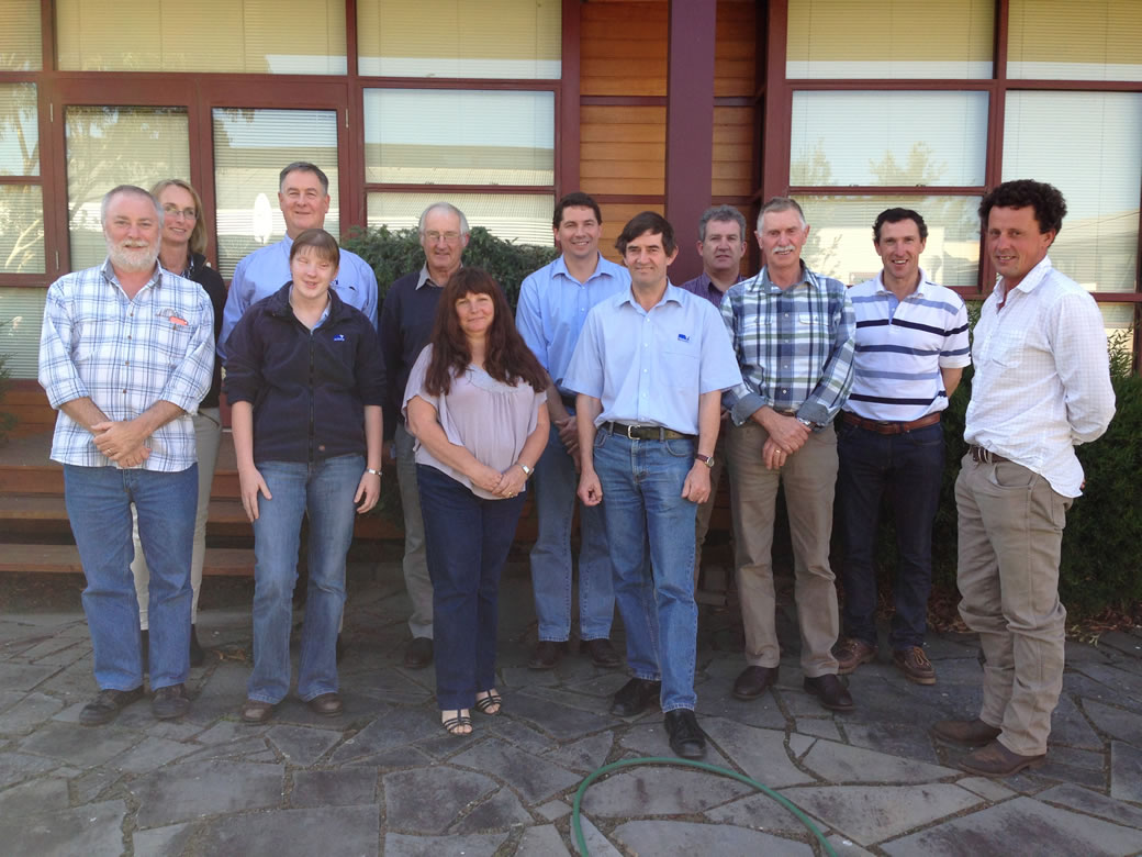 Representatives of the Hamilton team and EverGraze regional group, April 2013 Hamilton Team