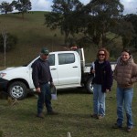Kevin Dean, Meredith Mitchell (Chiltern EverGraze Proof Site leader, DEPI Rutherglen) and Prue Bergmeier (EverGraze Supporting Site Coordinator, DEPI Bairnsdale) identify native pastures and management strategies for the Tambo Crossing Supporting Site.